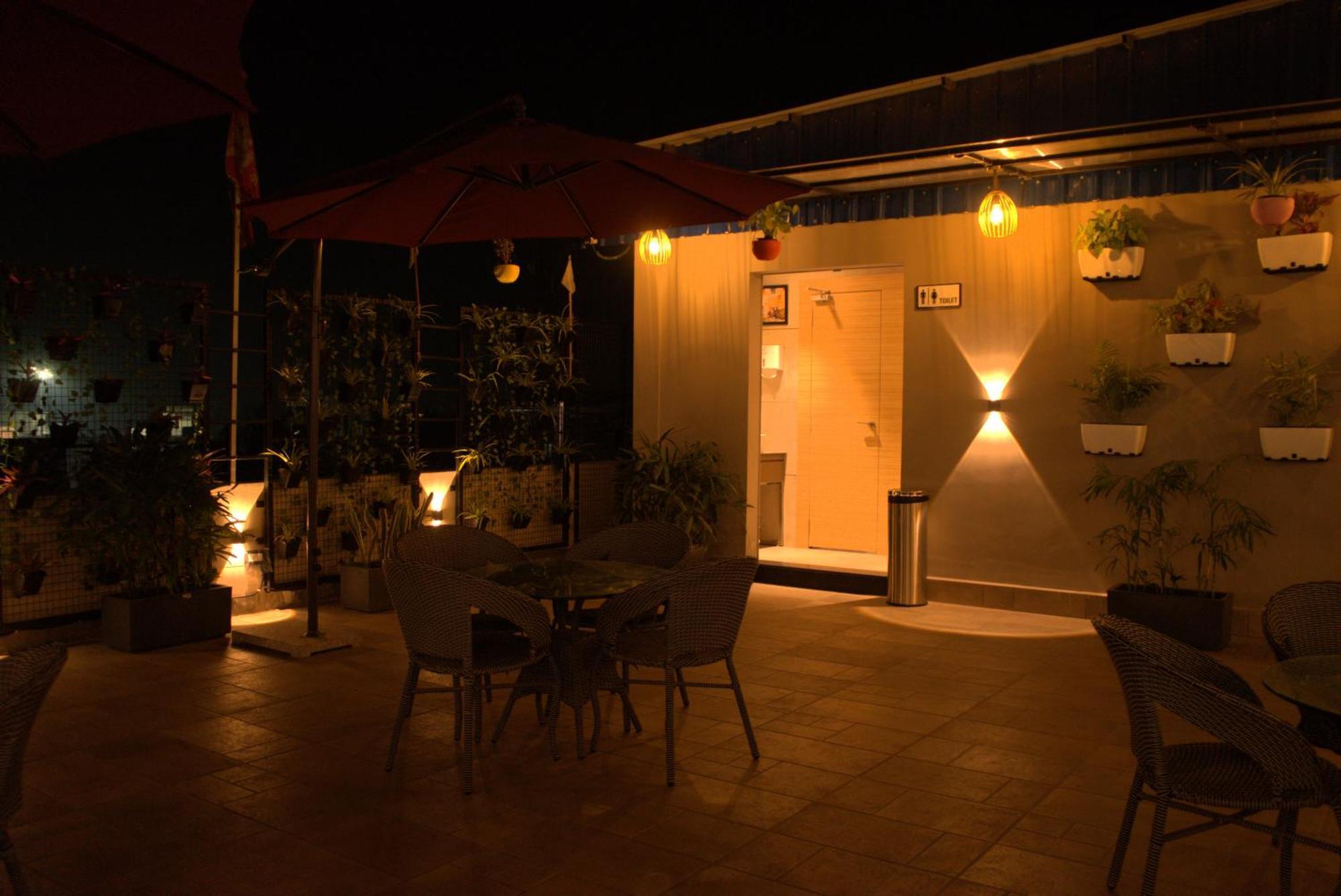 Hotel Tanisha Kishanganj Екстериор снимка