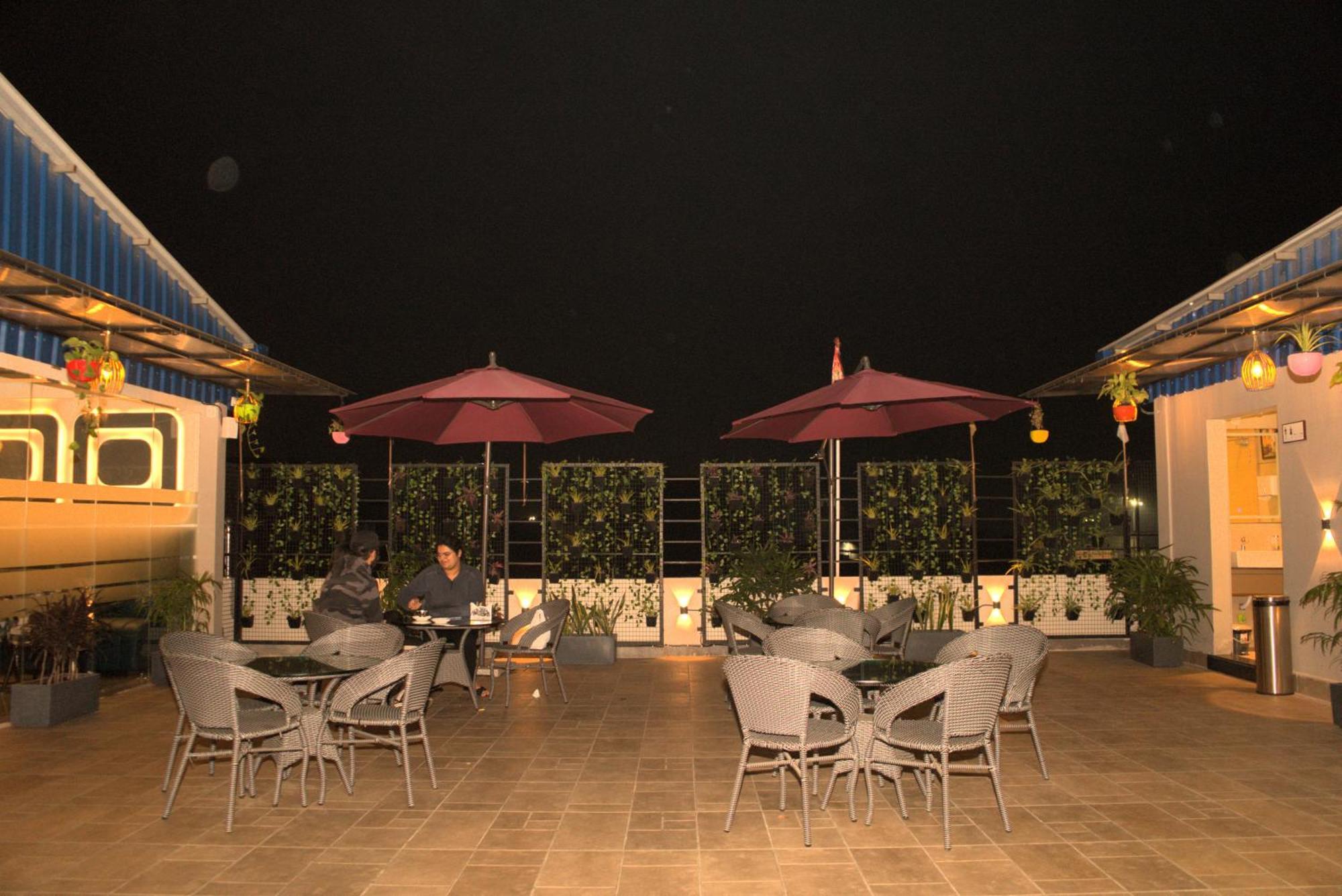 Hotel Tanisha Kishanganj Екстериор снимка