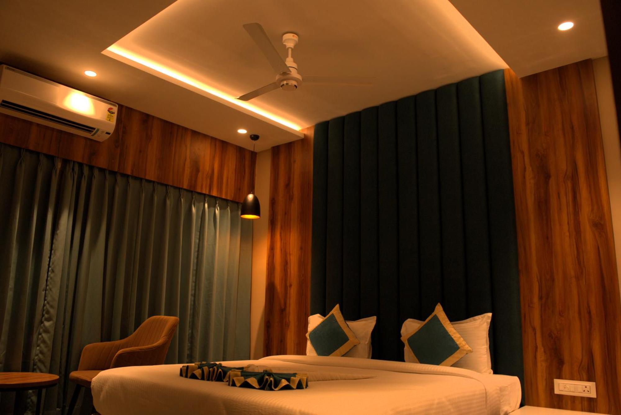 Hotel Tanisha Kishanganj Екстериор снимка